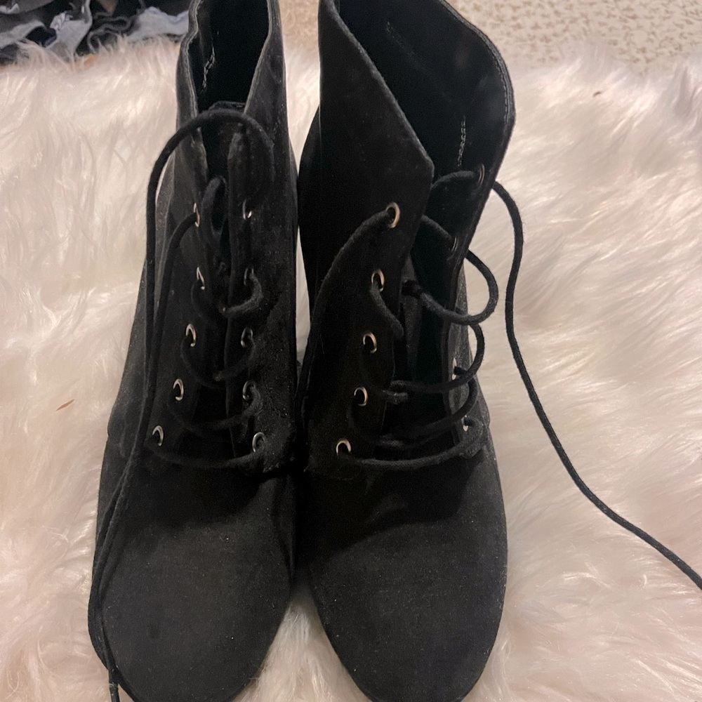 Forever 21 wedge black boot Size 7
